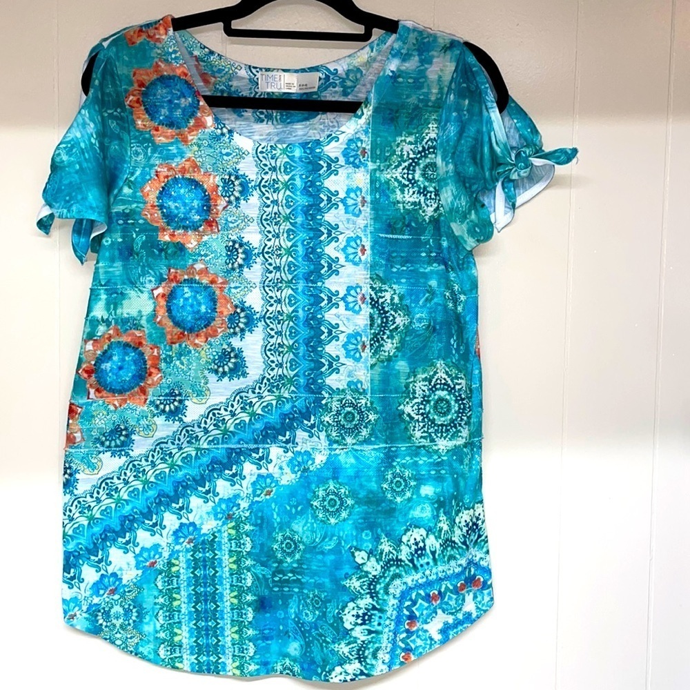 Time and Tru Cold Shoulder Tunic SzS